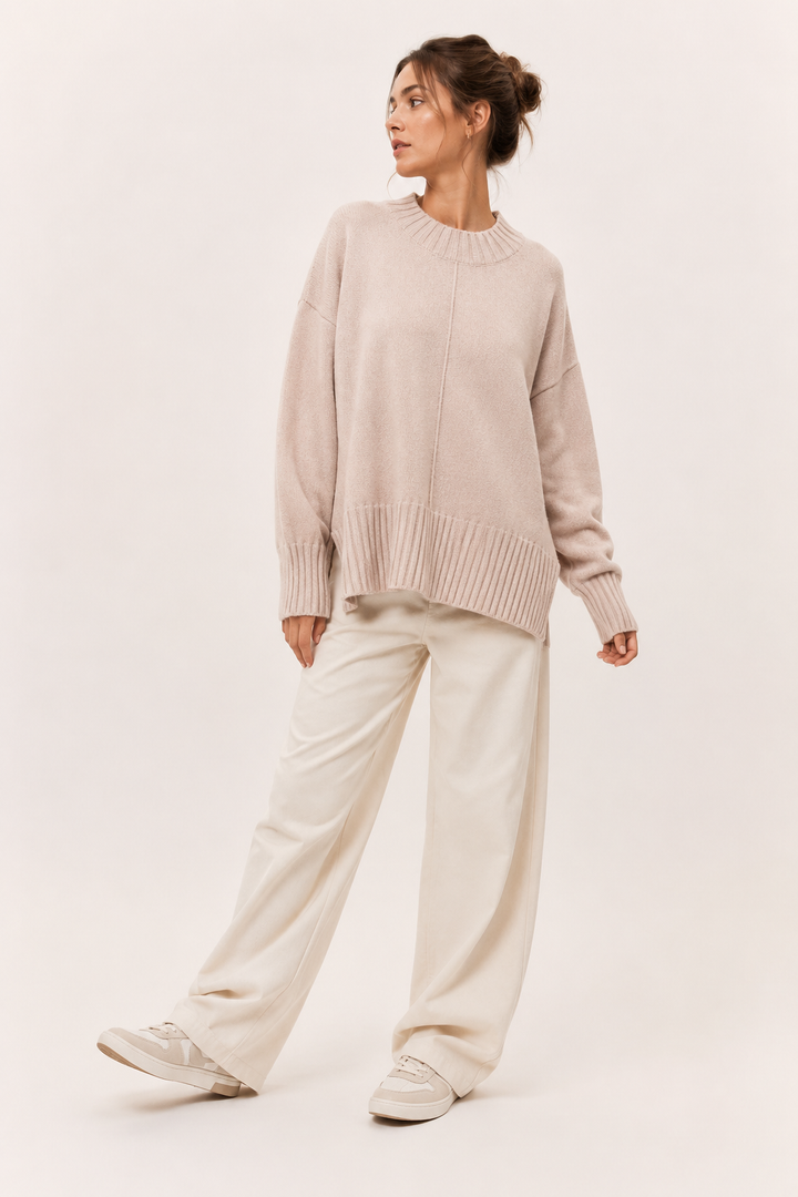 Pull oversize pour femme, à col montant court et ourlet asymétrique - Greta