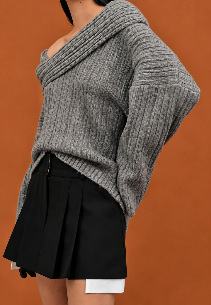 Pull femme à encolure asymétrique et épaule dénudée - Séverine