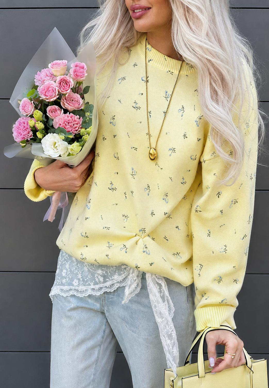 Pull femme oversize à motif floral, col rond et manches longues - Anouk