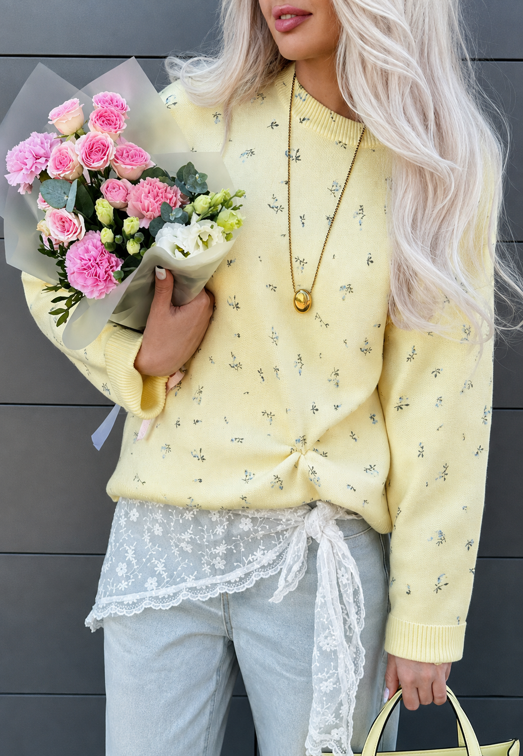 Pull femme oversize à motif floral, col rond et manches longues - Anouk