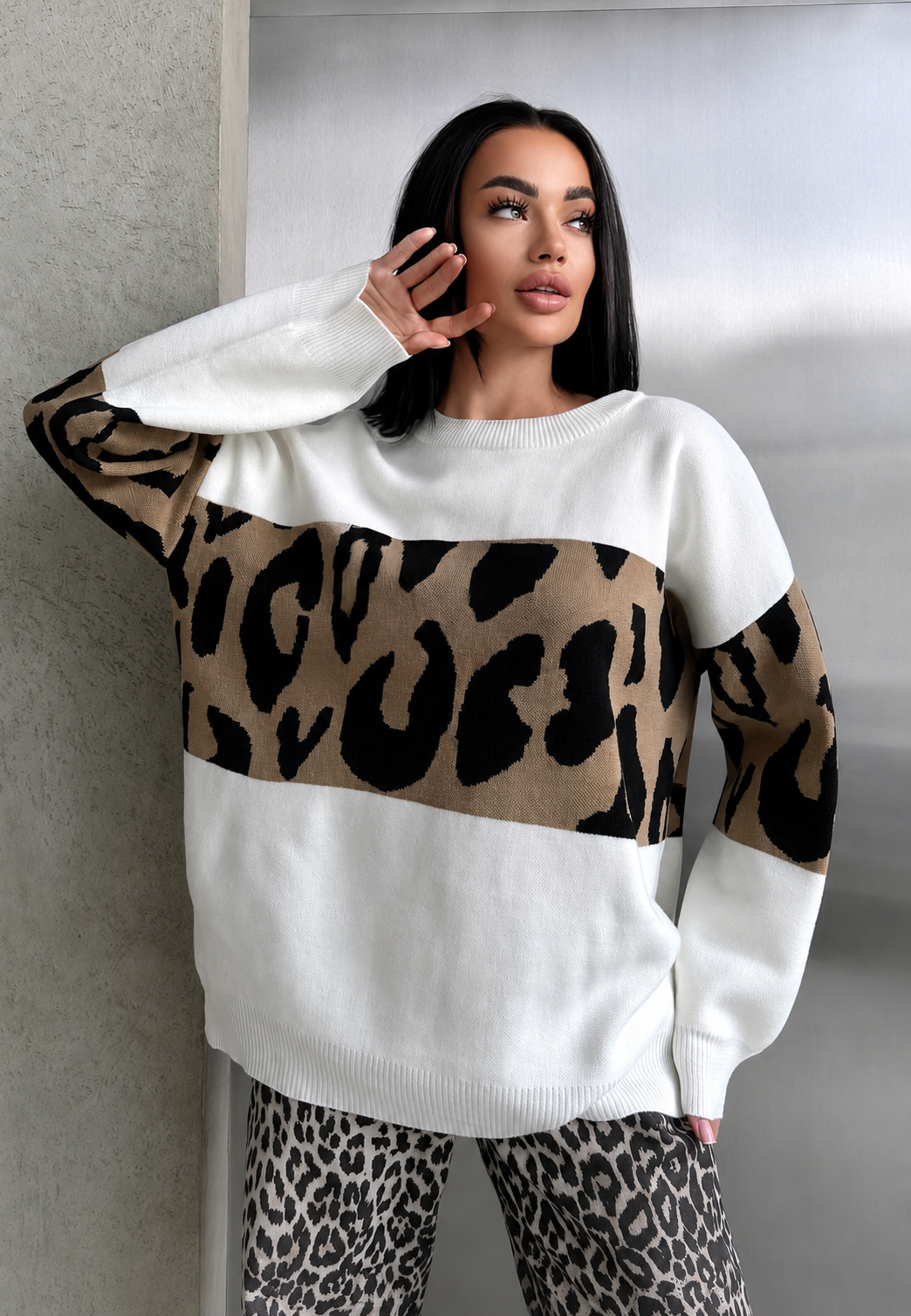 Pull femme oversize à imprimé léopard et blocs de couleur - Delphine