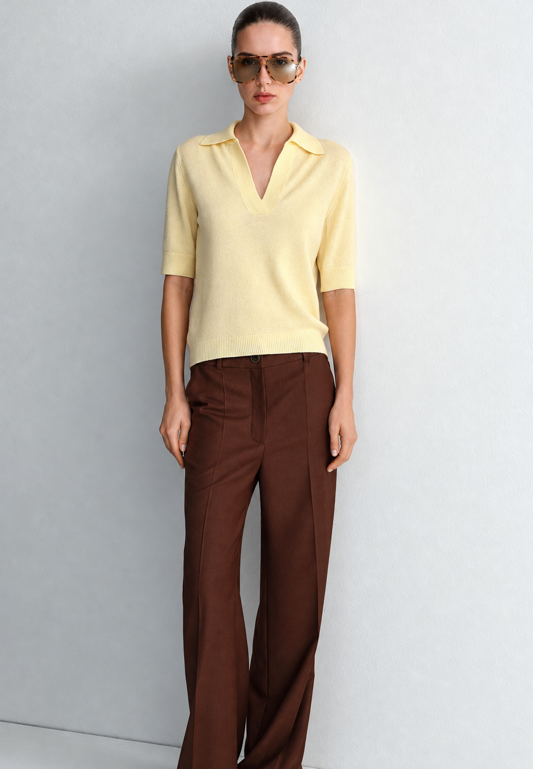 Pull femme en maille fine col polo manches courtes col V - Lidia