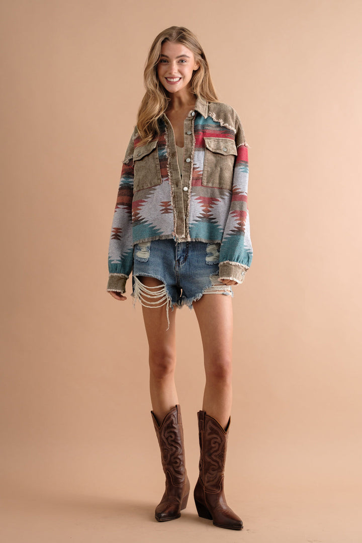 Chemise-veste pour femme en velours côtelé jacquard avec poches - Océane