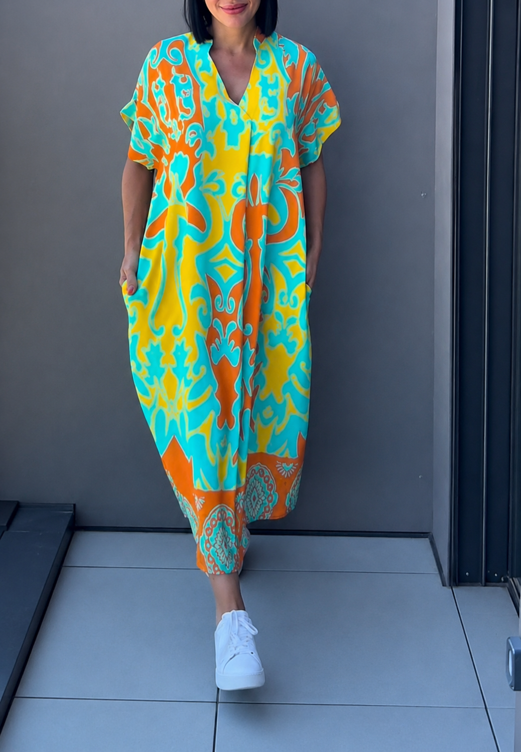 Robe midi pour femme à imprimé et encolure en V - Nia